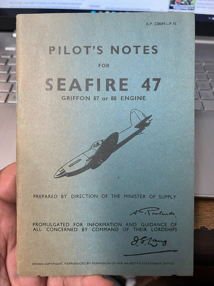 RAF post WW2 Pilots Notes SEAFIRE 47 Royal Air Force Pilot's book