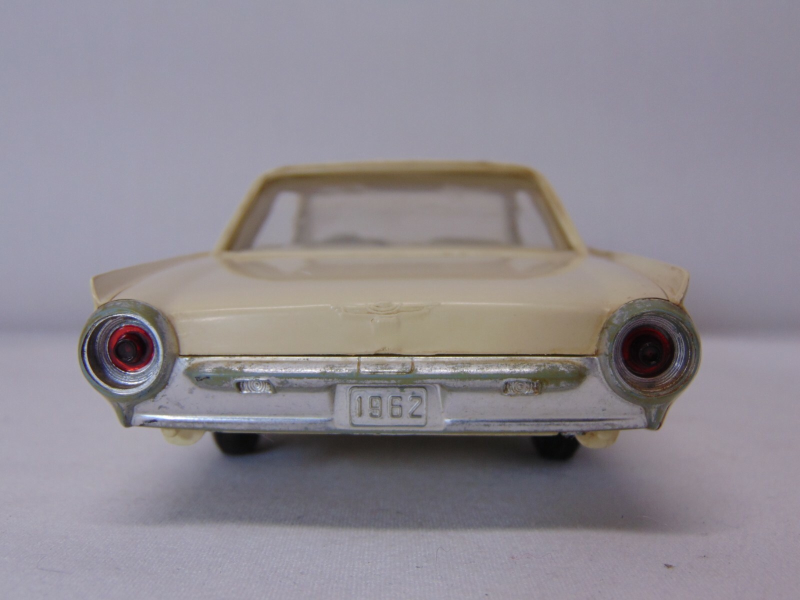 1962 DEALER PROMO CAR FORD THUNDERBIRD 2 DOOR TILT AWAY STEERING WHEEL
