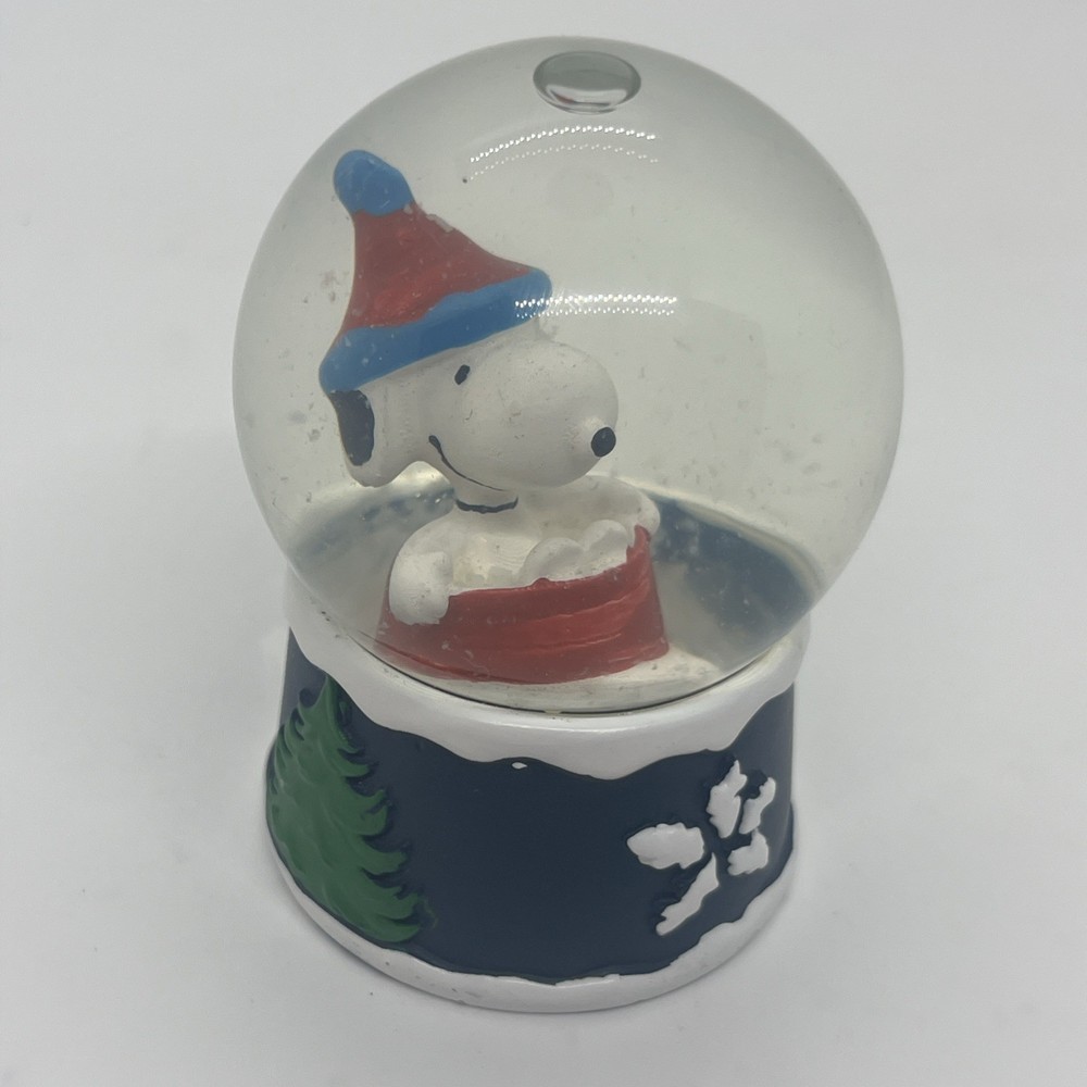 Snoopy On Sled Mini Snow Globe Style A22735