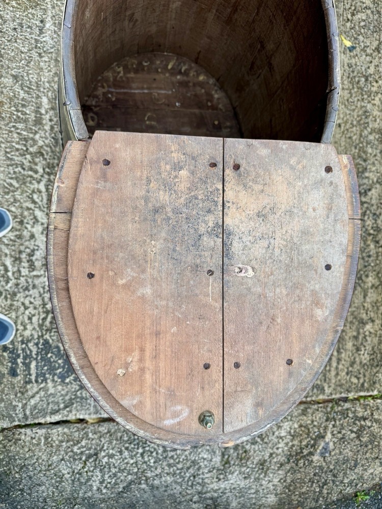 Large Royal Navy Solid Oak Coopered Grog or Rum Ration Serving Barrel c.1800-37