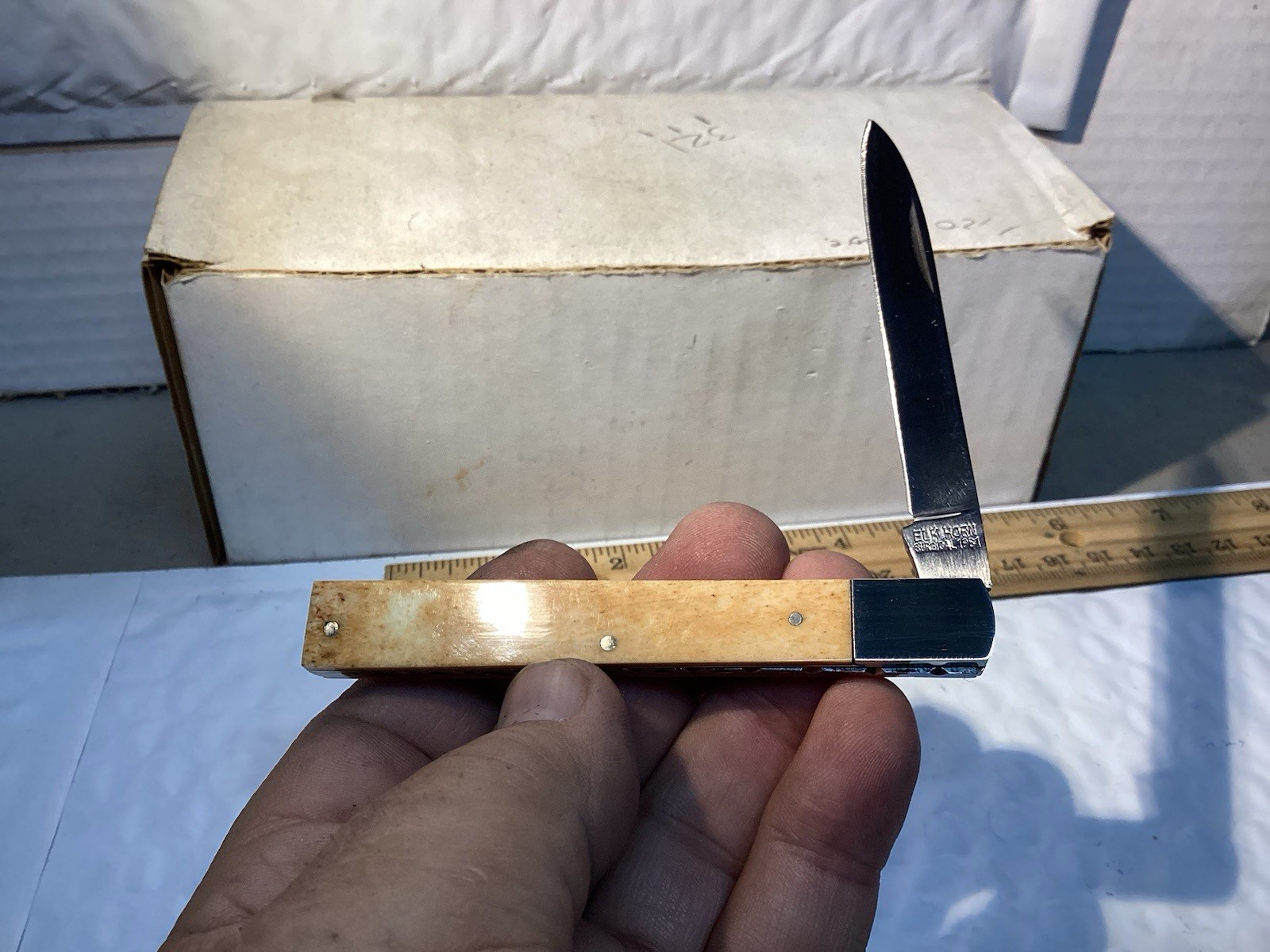 1980 Taylor Cutlery Japan Deluxe Elk Horn Doctor's Knife Smooth Bone