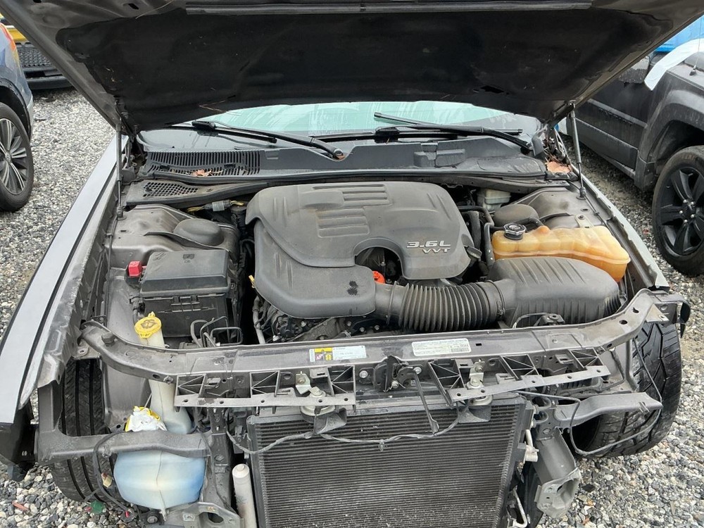 CHALLENGE 2014 Glove Box 4933839