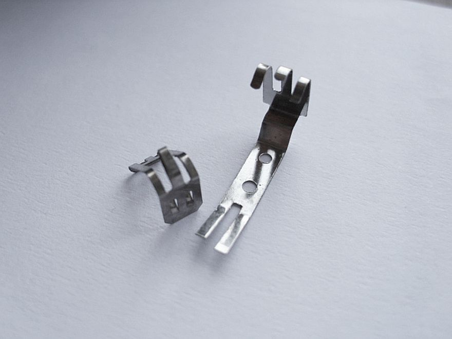 2 BATTERY TERMINALS for FORD 3 BUTTON FIXED BLADE REMOTE KEY FOBS, FOCUS MONDEO+