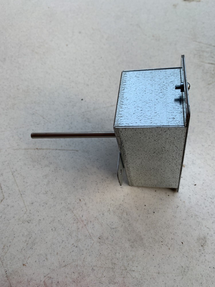 Mamac Systems TE-702-B-12-A Duct Temperature Sensor 10,000 ohm Type II