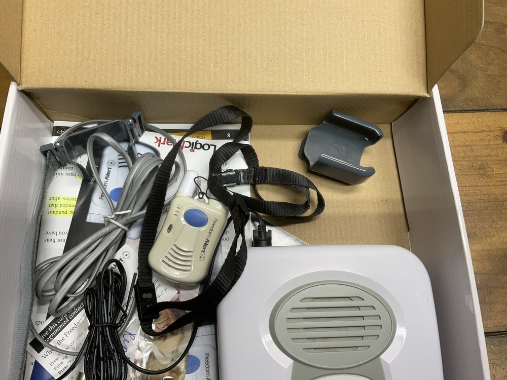 Freedom Alert Personal Emergency Response System Model 35911