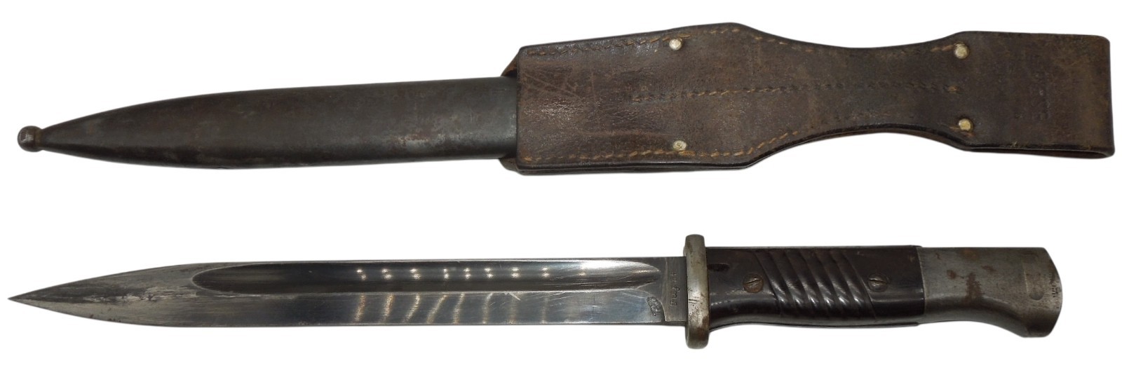 Original WWII German Army Non Matching Numbers Bayonet Scabbard Frog 41 FNJ