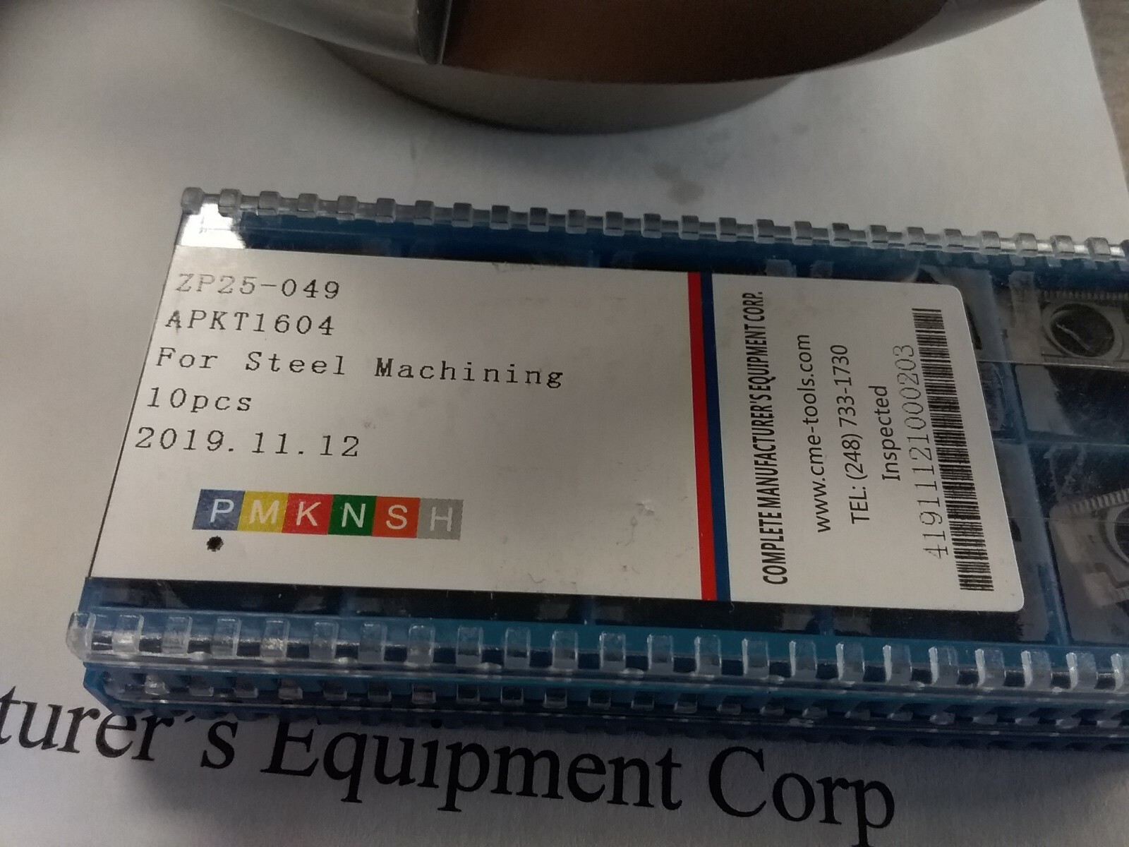 6" 90 degree indexable face shell mill & 20 extra APKT1604 inserts w. R8 arbor