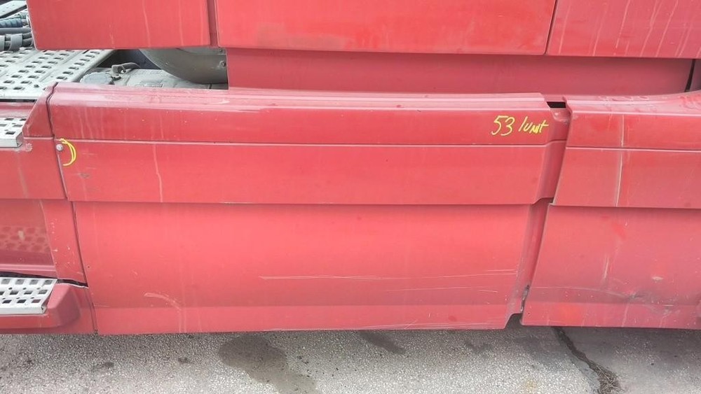 For 2012 VOLVO VNL SIDE FAIRING Right ,  OH