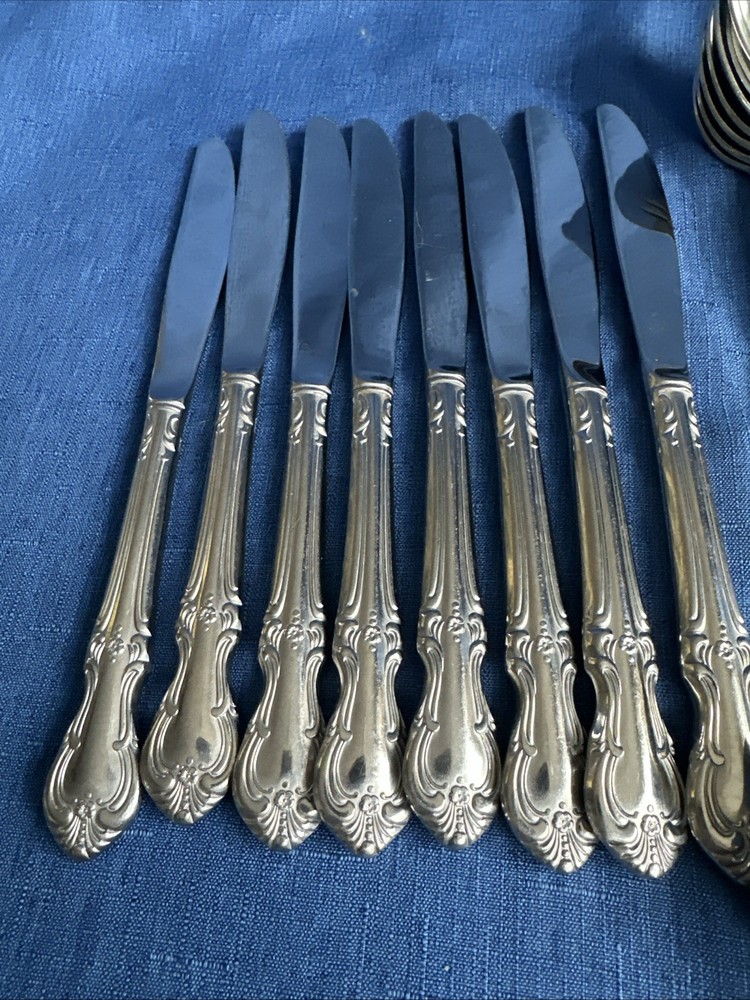 39 Pcs Salem Silversmiths VICTORIA Pattern Flatware Inv#40