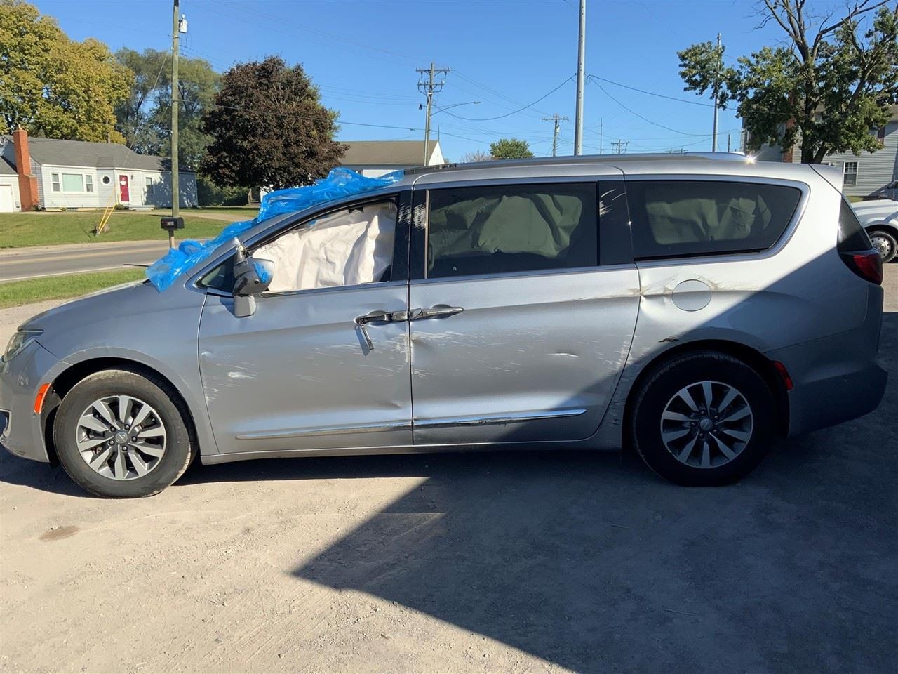 2017-2020 Chrysler Pacifica Driver Mirror Camera Used PN-68144068AD OEM