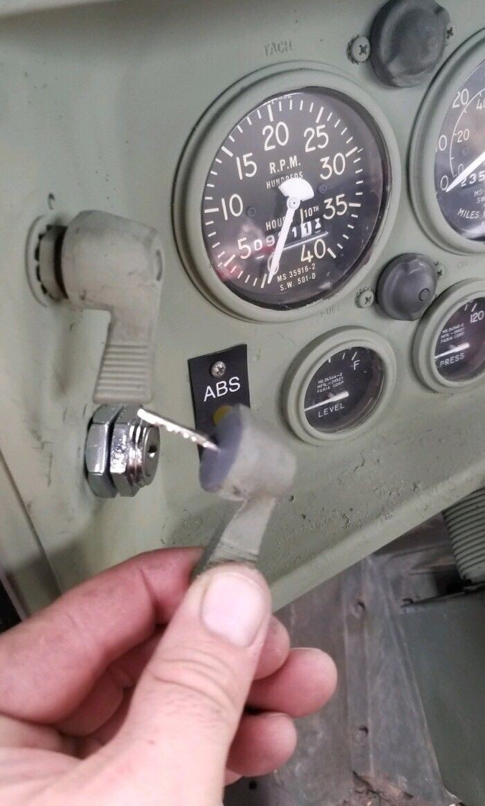 Keyed Ignition Switch - Black- Military OEM Style Fits All Humvees