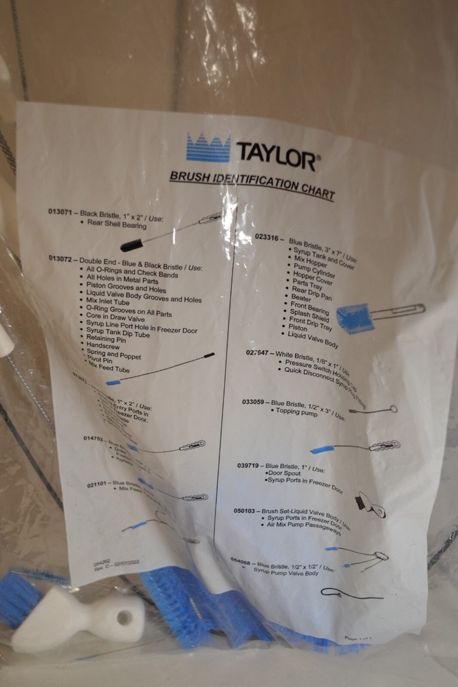 Taylor X44127 Shake Brush Kit