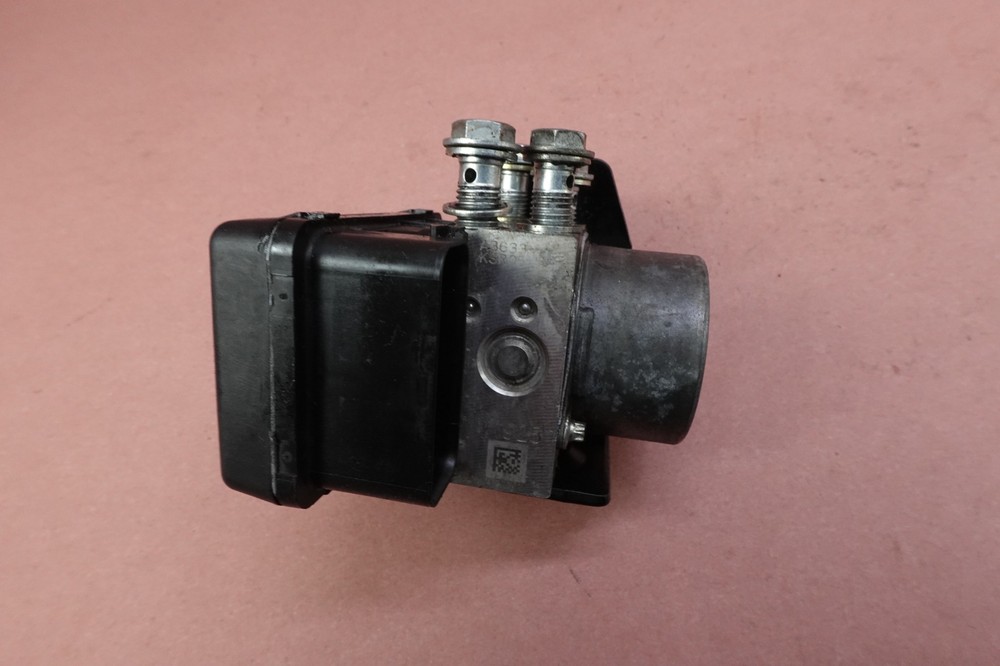 2009-2017 Harley Davidson Dyna Fat Bob FXDF ABS Pump Module