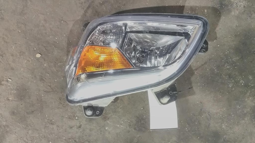 For 2025 PETERBILT 536 HEADLIGHT Left , OH