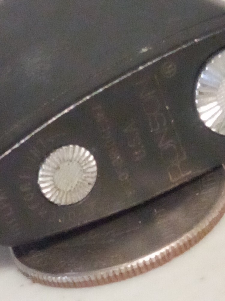 Vintage Ronson Black Flip Top Lighter Untested E51