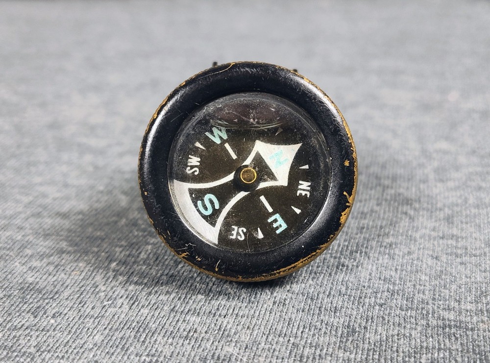 Lapel Compass Hunting/Hiking Fully Functional