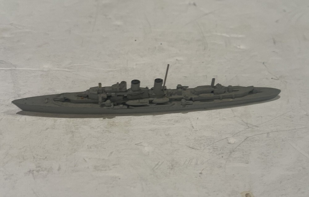 WWII German Enden Light Cruiser Model 1:1200 Recognition Model- Viking?