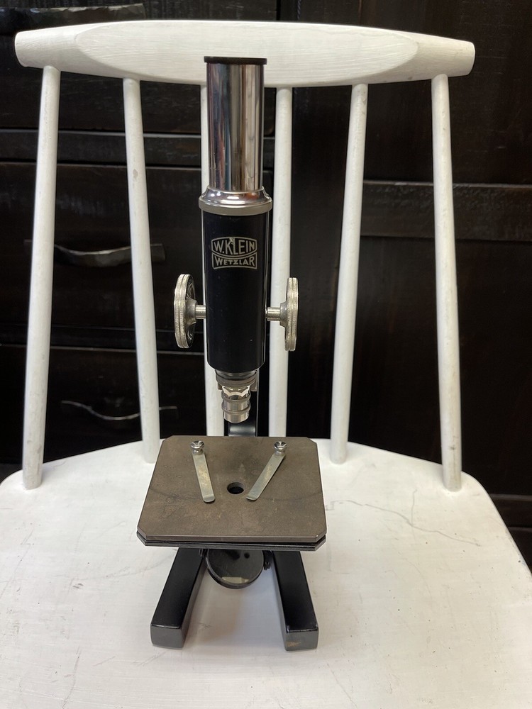 VINTAGE E. LEITZ-WETZLAR MICROSCOPE WOOD CASE