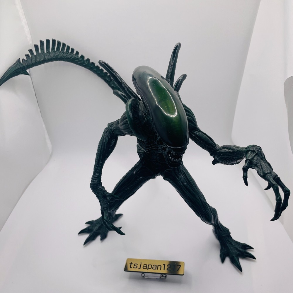 FuRyu AVP Alien Real Figure Premium Version Alien vs. Predator Used