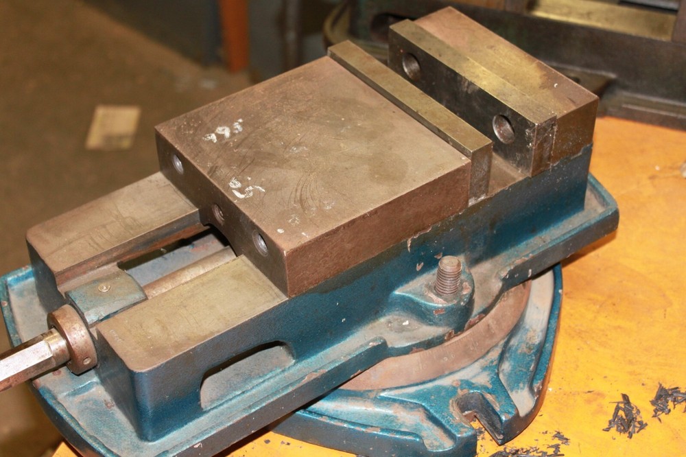 6" anglock vise