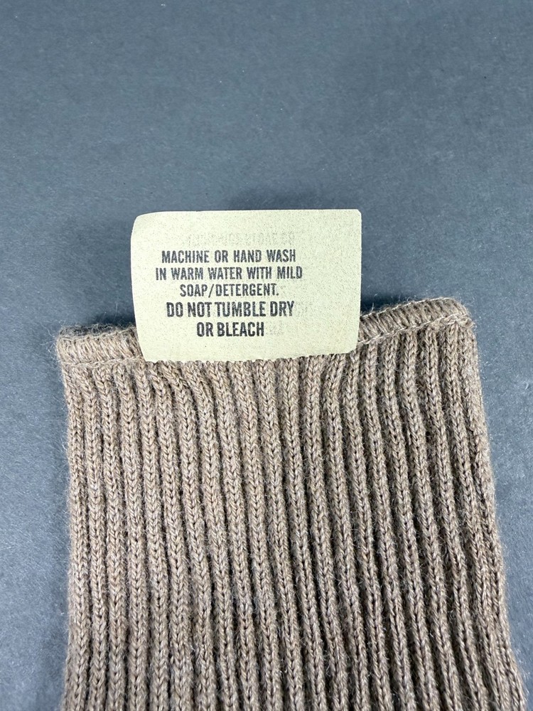 U.S. Army Brown Lightweight Cold Weather Glove Inserts Medium/Large