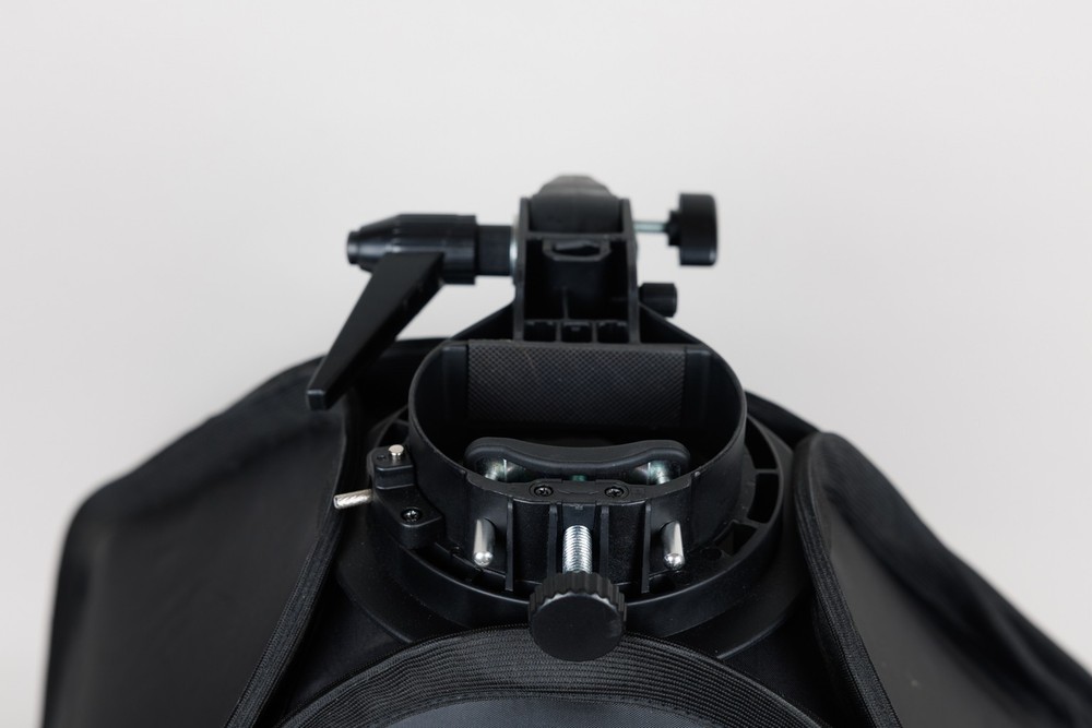 Neewer Speedlite Flash Mounts & Softboxes