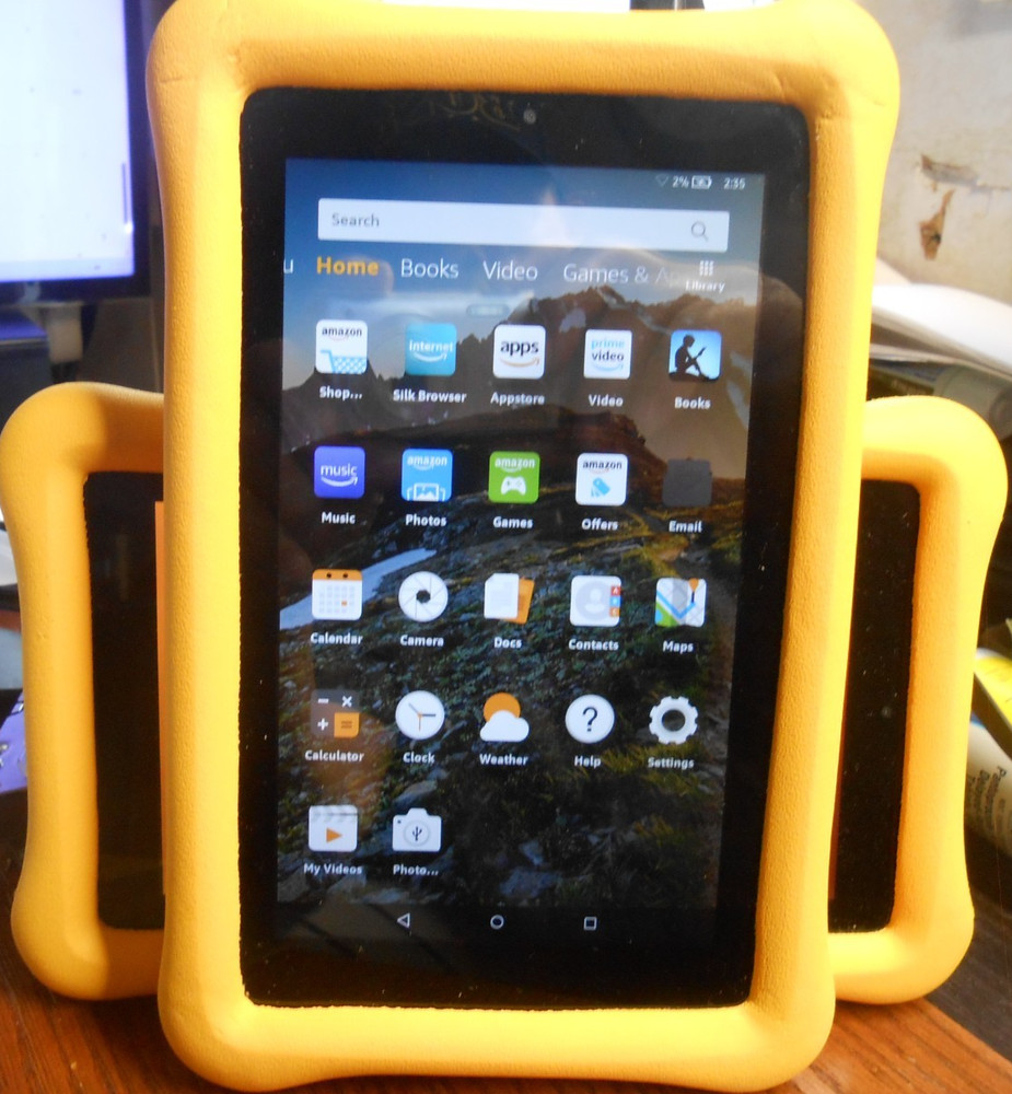 Amazon SR043KL Kindle Fire 7 Tablet 7th Generation 8GB Black