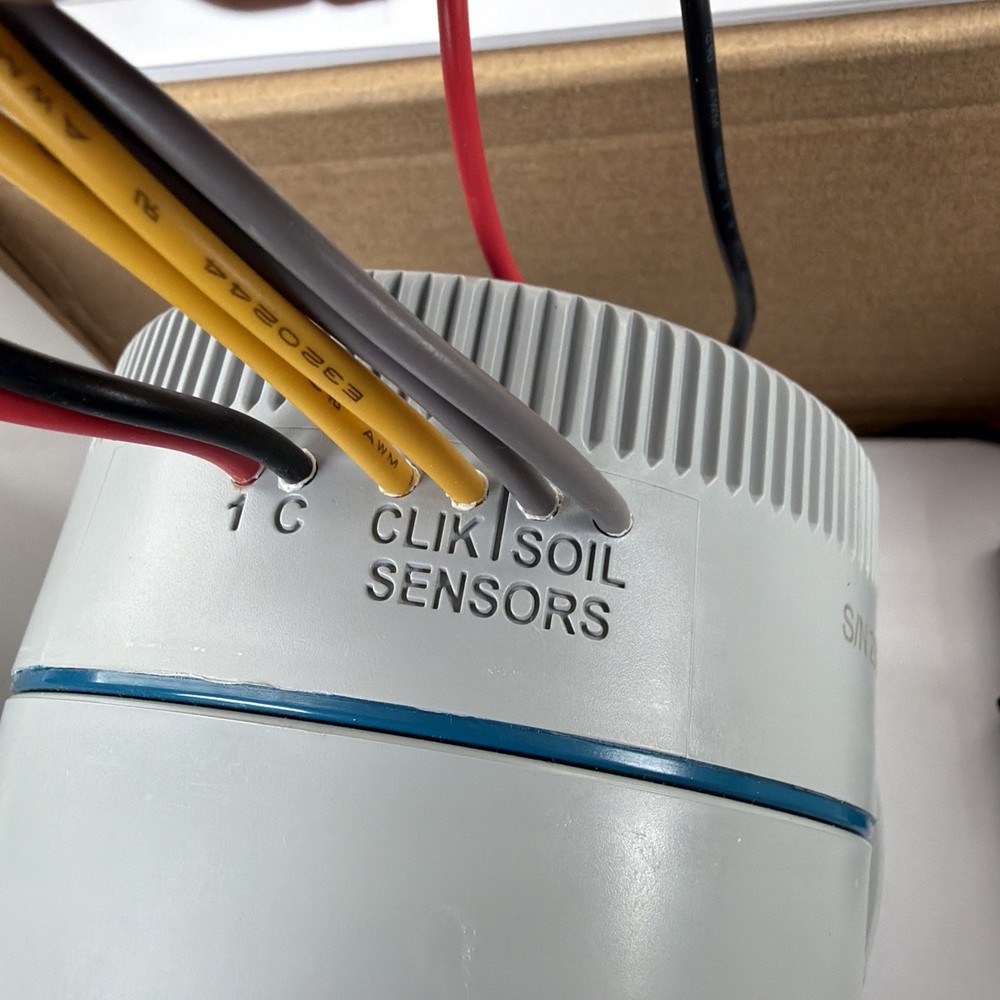 Hunter NODE-BT-100 Bluetooth Battery Operated Sprinkler Controller with Solenoid
