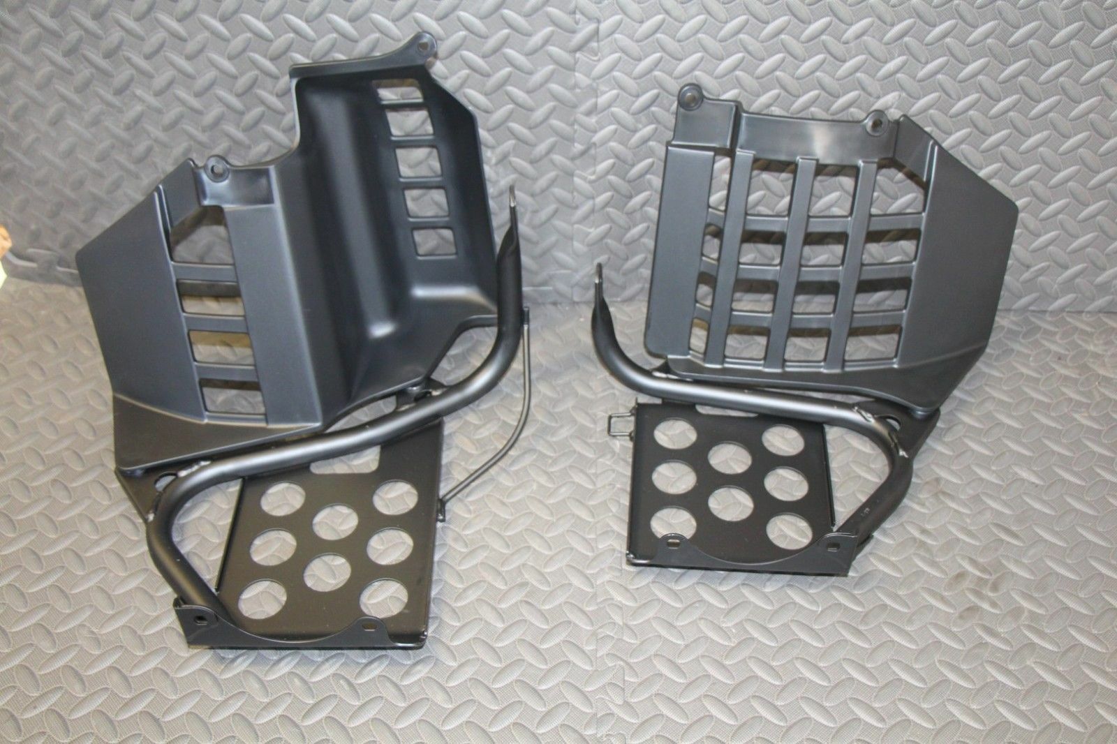 NEW Black Heel Guards footrest Yamaha Banshee left + right nerf bars plastics