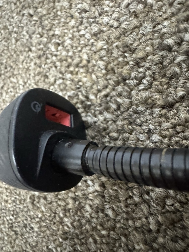 Anker ROAV - SmartCharge F3 FM Transmitter - Black Untested SKU:L