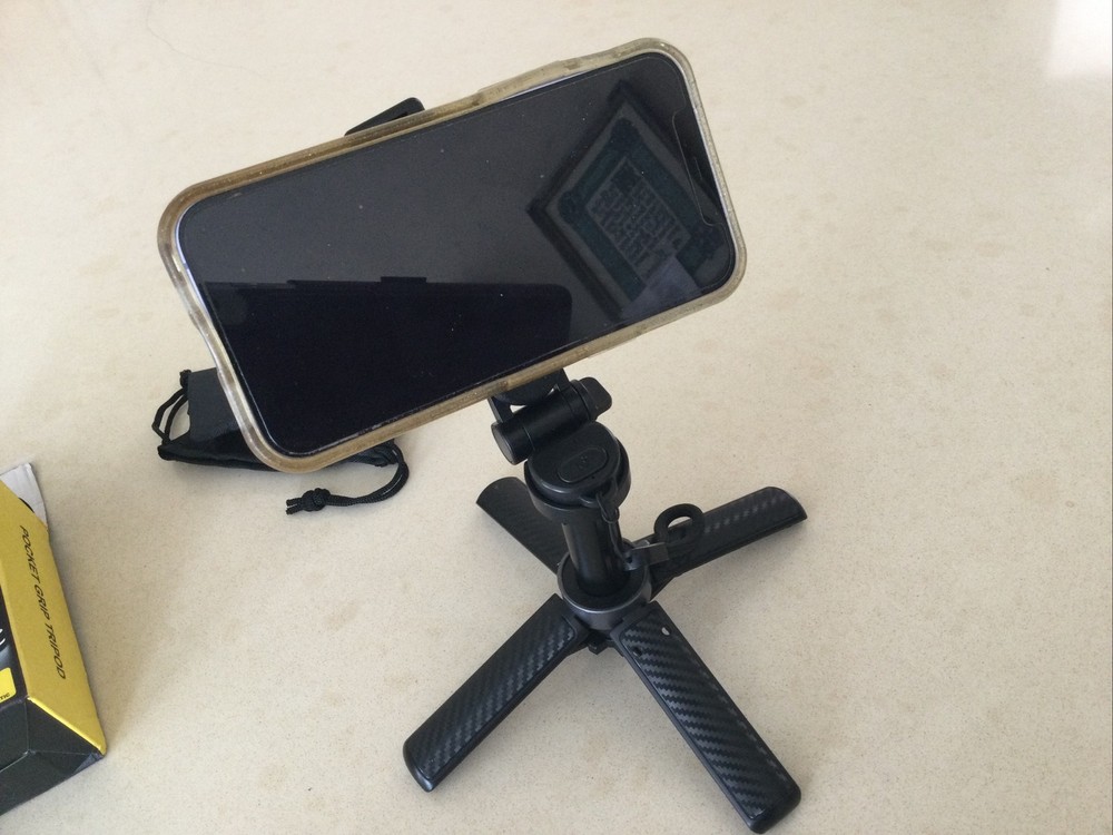 T20-C Pocket Grip Tripod (wireless)