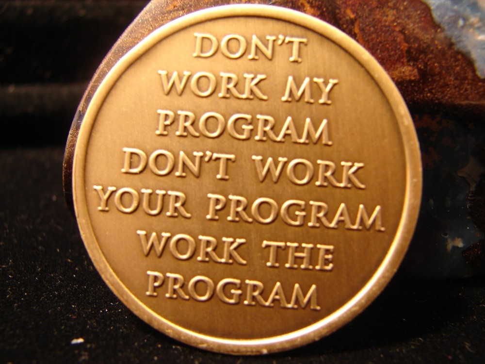 Bronze Alcoholics Anonymous AA Steps elevator Medallion Narcotics Token Coin