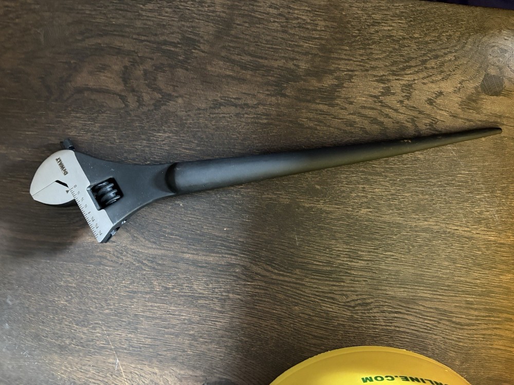 DEWALT adjustable spud wrench ~15”