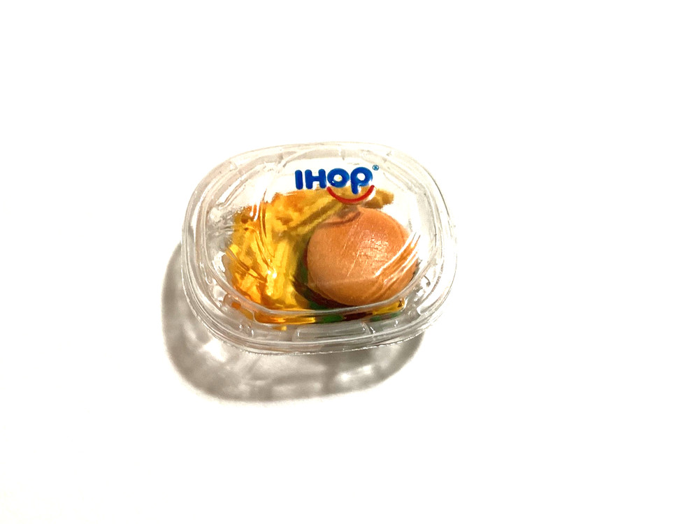 Zuru Mini Brands Fill the Fridge