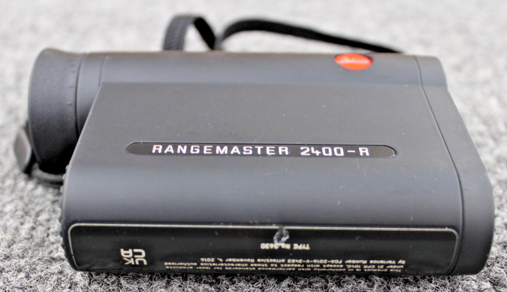Leica Rangemaster CRF 2400-R w/ Navitech Hard Shell Case (Preowned)