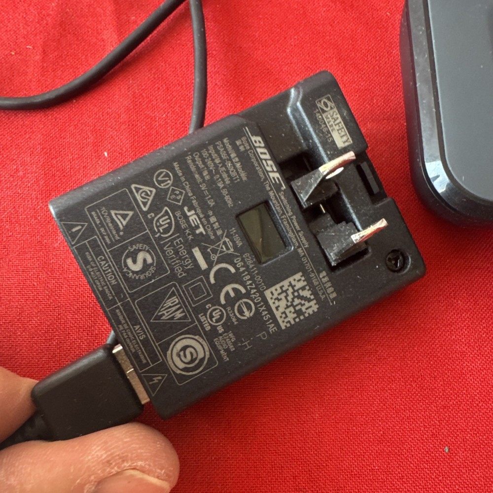 Bose Bluetooth Audio Adapter 418048 With Power And Connection Cord