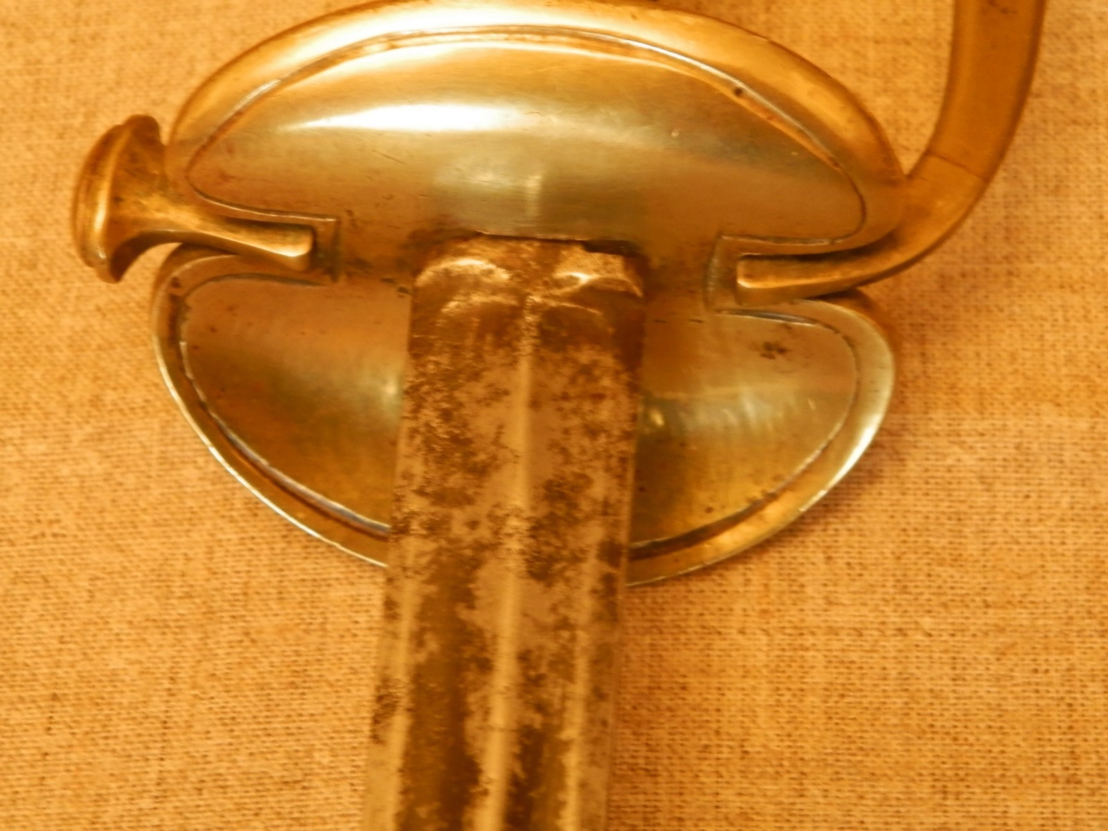 Épée d'officier de la gendarmerie française modèle 1816