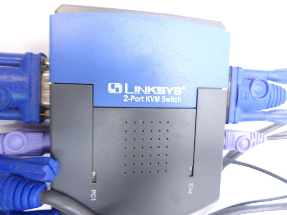 Linksys ProConnect 2-Port Compact KVM Switch PS2KVM2 w/ Cables