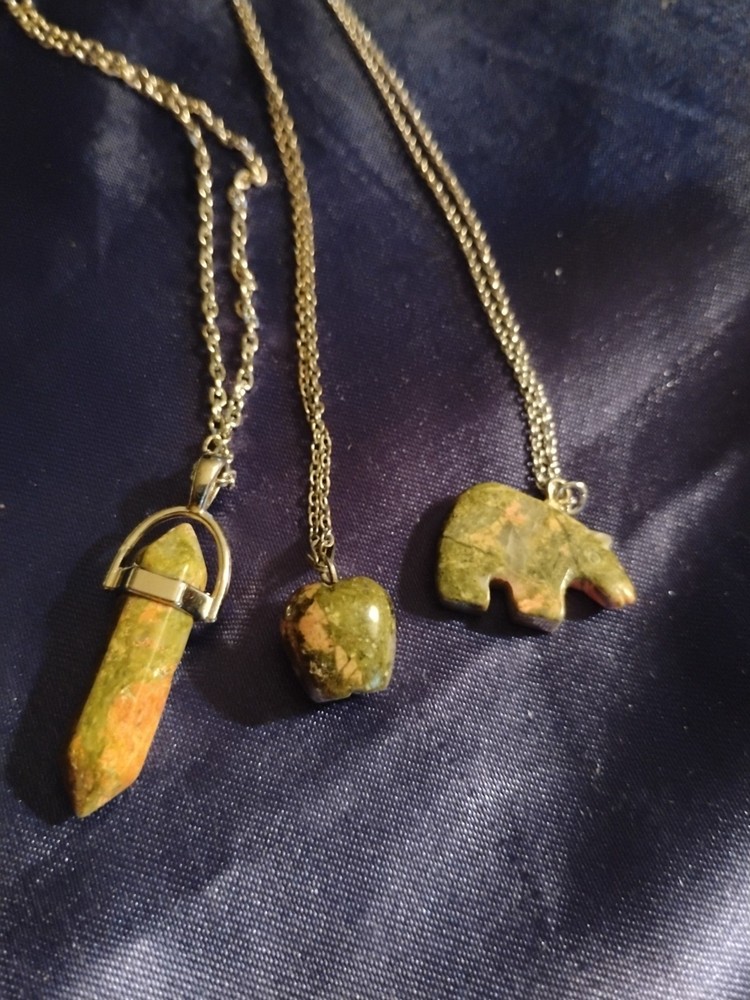 Stone Necklaces 3, Bear ,Apple, Pillar