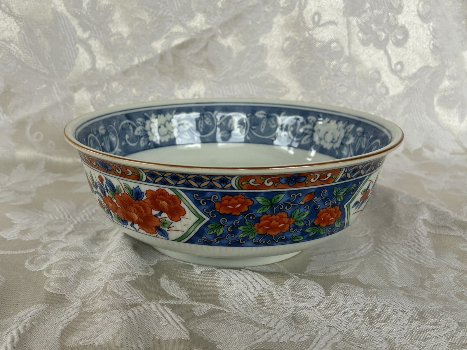 Tiffany & Co. TIC50 Imari Style Vegetable Bowl and 2 Salad Plates 1970s