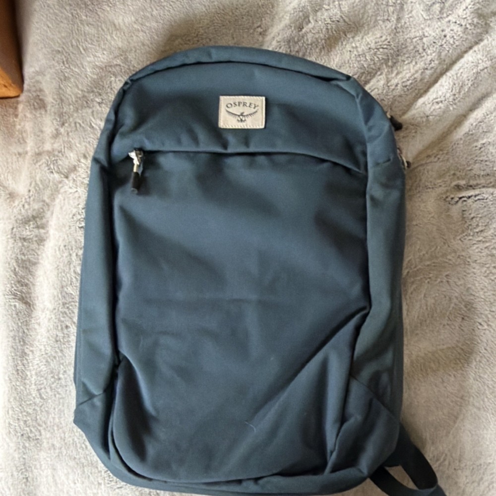 Osprey Arcane™ Large Day backpack