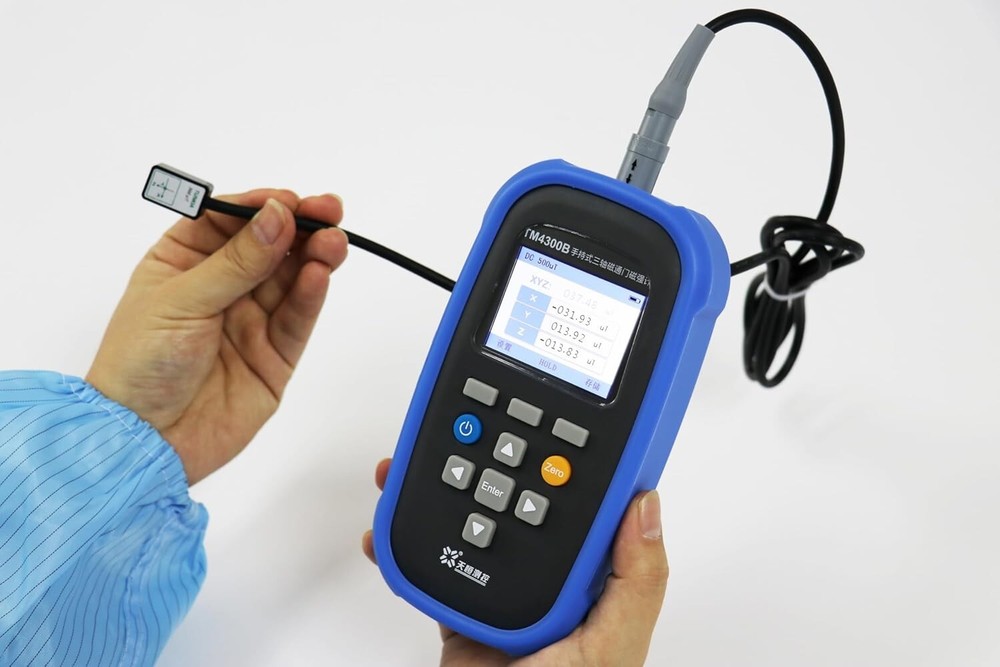 Portable Triaxial Fluxgate Magnetometer with USB Interface Class 2 Range 0-500μT