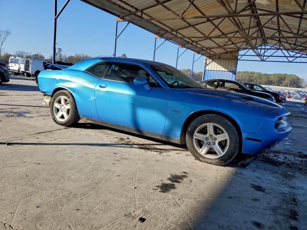 CHALLENGE 2016 Glove Box 5009259