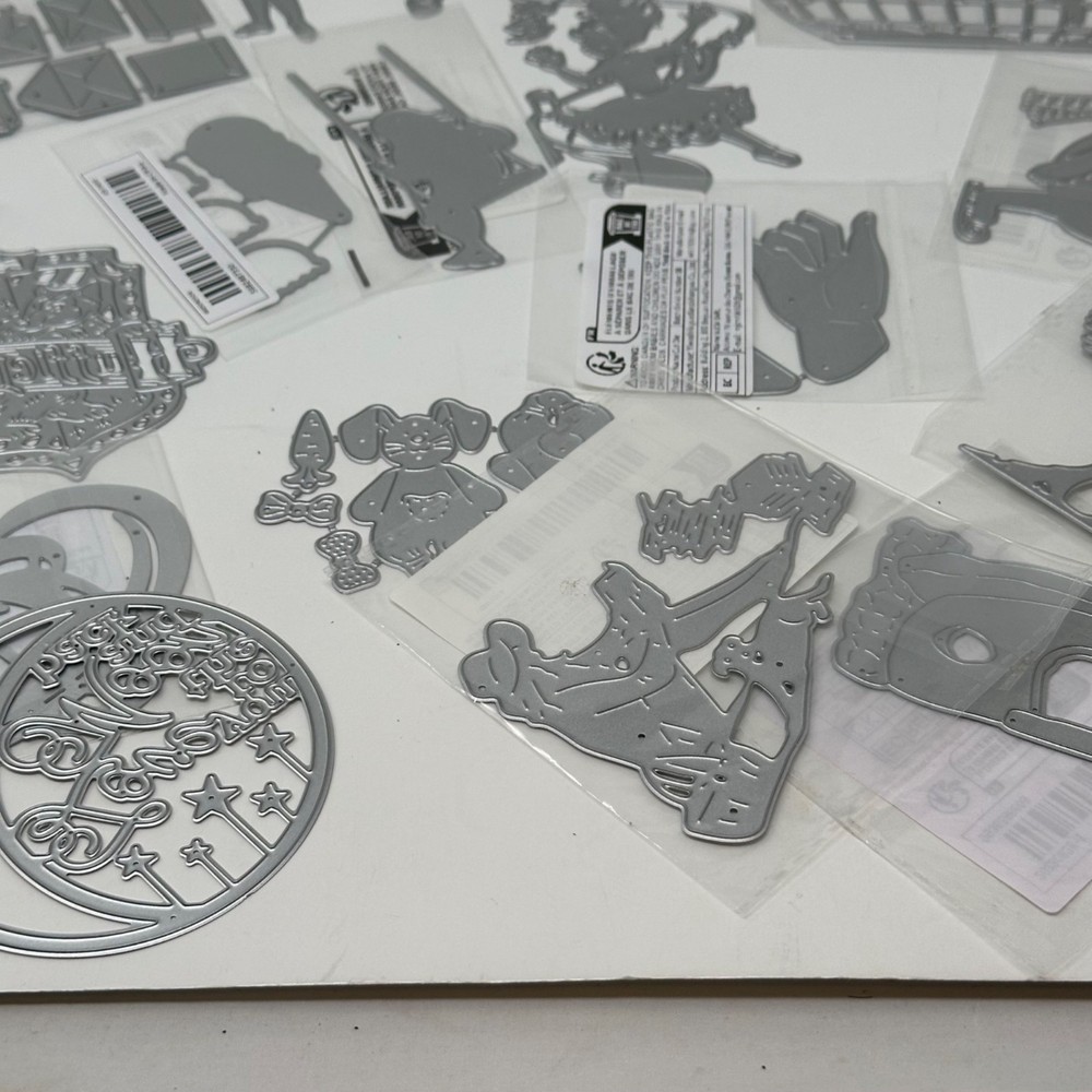 20 Thinlits Die Cuts Bundle Random Mix Characters Animals Holiday Scrapbooking