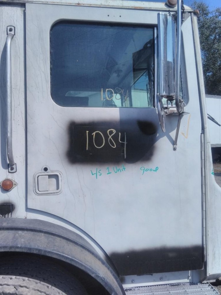 For 2007 MACK MR688 DOOR ASSEMBLY Right ,  FL
