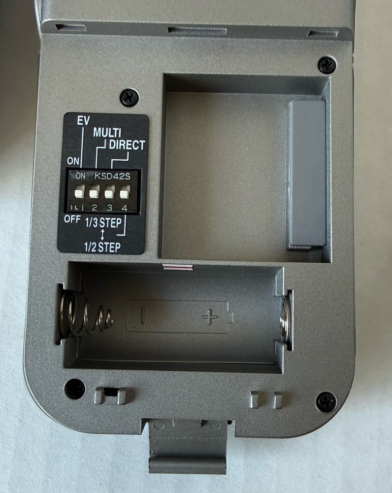 Sekonic L-358 Flash Master Digital Light Meter Silver Mint Condition