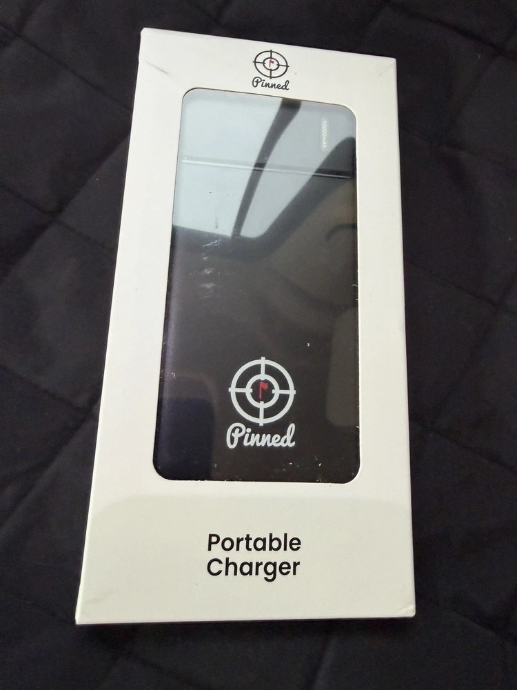 PINNED GOLF - BLACK PORTABLE CHARGER - NEW