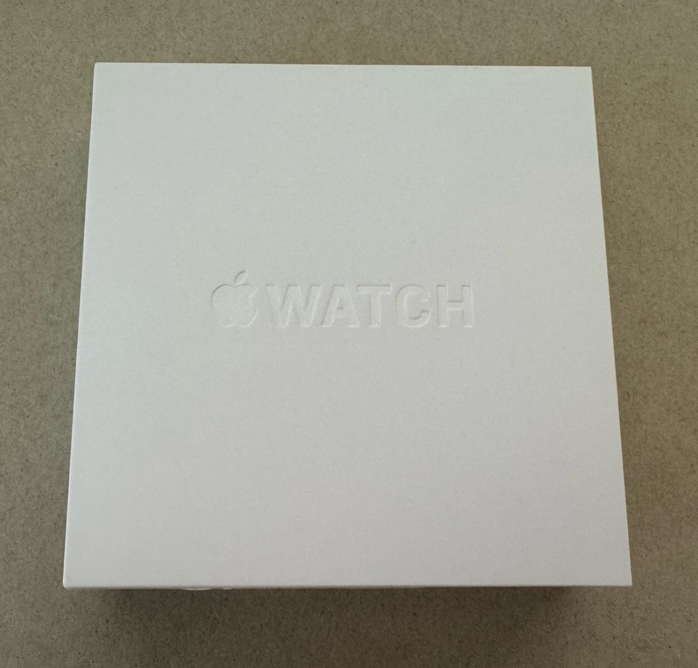 APPLE WATCH 1st Generation E2870 Box White **BOX ONLY** Rare Collectable