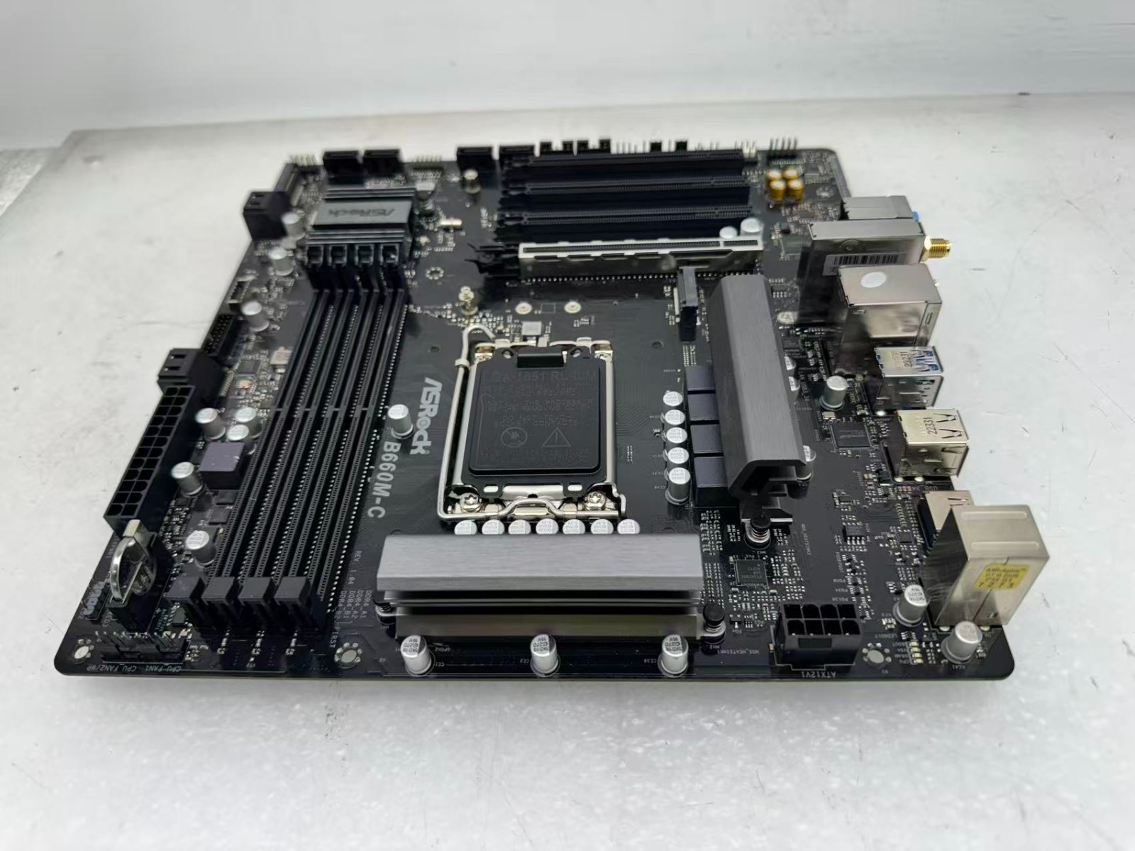 ASRock B660M-C Motherboard DDR4 Intel Socket 1700 Supports 14th, 13th & 12th Gen