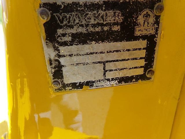 1993 WACKER RD880V 35" ARTICULATING DOUBLE DRUM VIBRATORY ROLLER